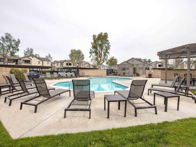 1 BR, 1 BA Apartment 3030 West Acacia Avenue Unit X204, Hemet, CA 92545