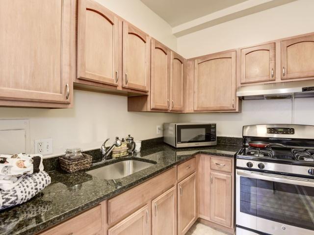 1 BR, 1 BA Apartment 3032 Rodman Street Northwest Unit 22, Washington, DC 20008