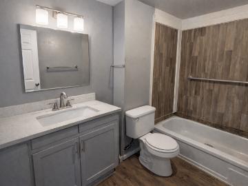 1 BR, 1 BA Apartment 305 W Maple, Columbus, KS 66725