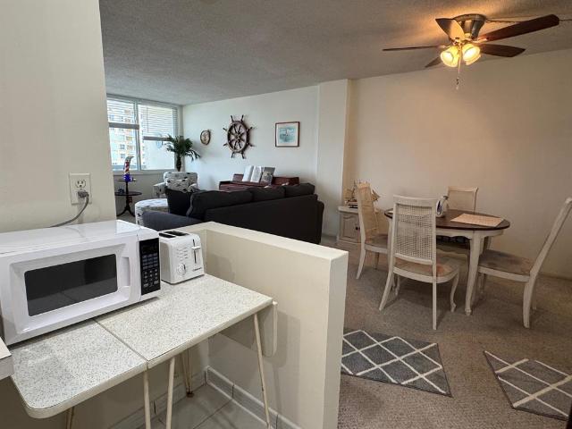 1 BR, 1 BA Apartment 305 North Pompano Beach Boulevard, Pompano Beach, FL 33062