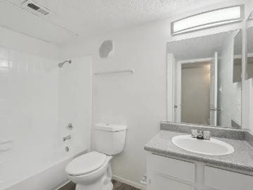 1 BR, 1 BA Apartment 306 Vine St Unit 1 122, Euless, TX 76040