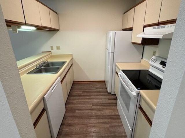 1 BR, 1 BA Apartment 308 South St., Waukesha, WI 53186