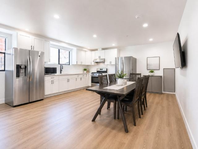 1 BR, 1 BA Apartment 3100 S Normandie Ave Unit 3100 1/2 S Normandie Ave 7 Private Bathroom, Los Angeles, CA 90007