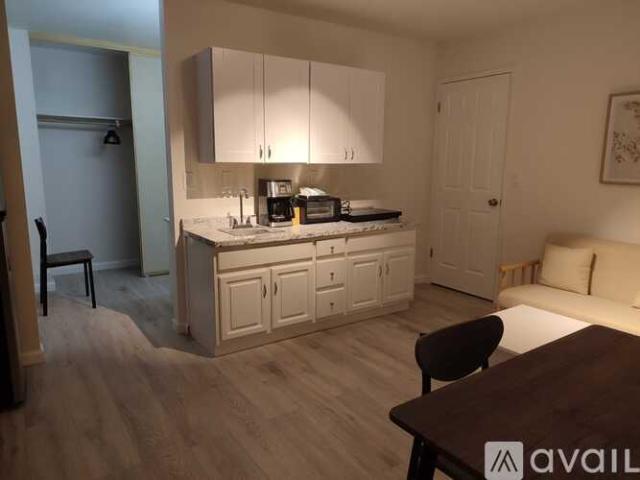 1 BR, 1 BA Apartment 3126 Crestview Ct, Unit 2, Marina, CA 93933