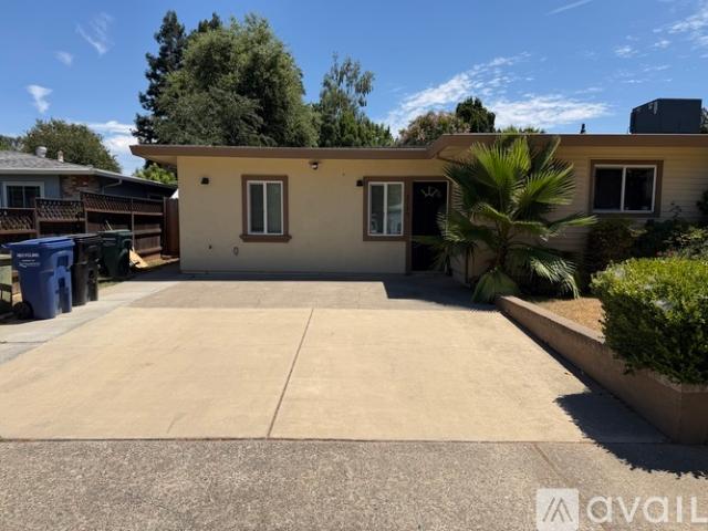 1 BR, 1 BA Apartment 3130 Kaiser Way, Carmichael, CA 95608