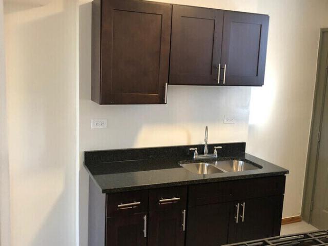 1 BR, 1 BA Apartment 3135 W. 64th St, Chicago, IL 60629