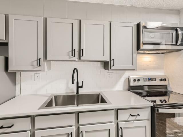 1 BR, 1 BA Apartment 3145 W Arkansas Avenue, Denver, CO 80219