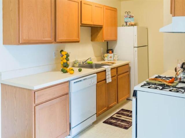 1 BR, 1 BA Apartment 31499 Mound Road Unit 421A, Warren, MI 48092