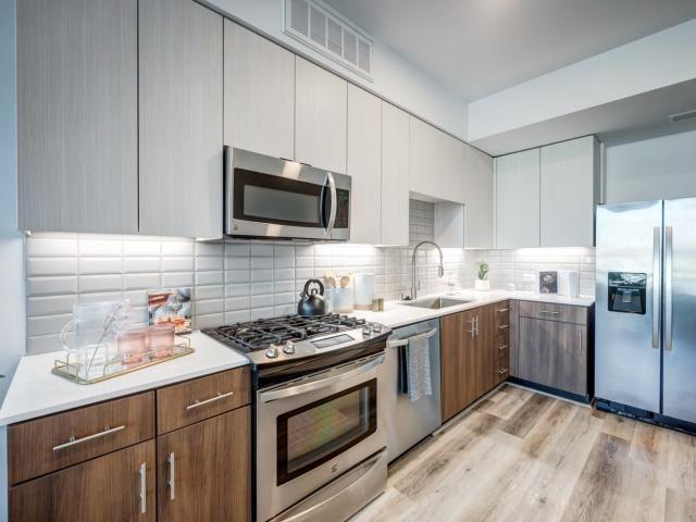 1 BR, 1 BA Apartment 3150 Wilshire Blvd Unit 2024, Los Angeles, CA 90010