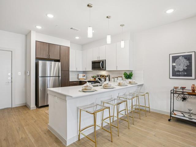 1 BR, 1 BA Apartment 320 Goll Street Unit 1415, Kyle, TX 78640