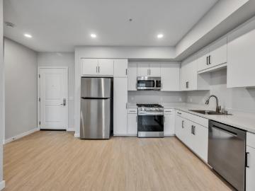 1 BR, 1 BA Apartment 320 North Euclid Avenue Unit 113, Ontario, CA 91764