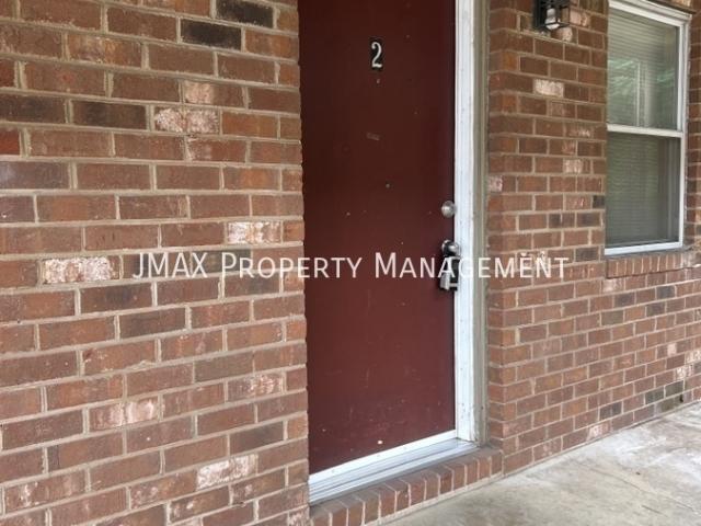 1 BR, 1 BA Apartment 321 9th St Apt 2, Vinton, VA 24179