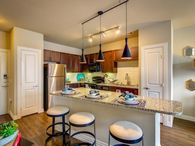 1 BR, 1 BA Apartment 3221 Keller Springs Road Unit 6213, Carrollton, TX 75006