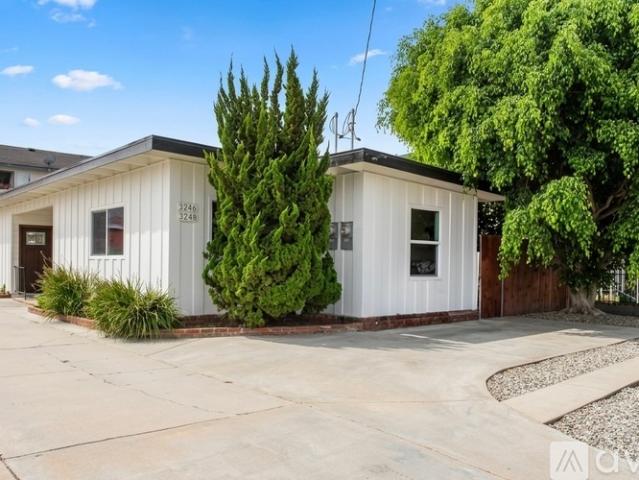 1 BR, 1 BA Apartment 3246 West 135th Street, Unit A, Hawthorne, CA 90250