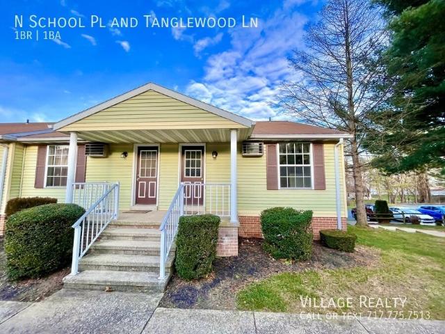 1 BR, 1 BA Apartment 325 North School Place, Dallastown, PA 17313