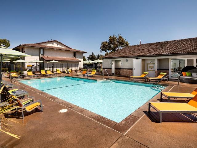 1 BR, 1 BA Apartment 333 E Enos Dr Unit 210, Santa Maria, CA 93454