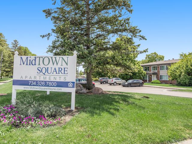 1 BR, 1 BA Apartment 33095 Forest Street Unit 10 218, Wayne, MI 48184