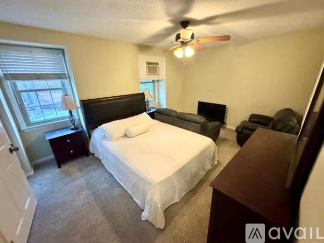 1 BR, 1 BA Apartment 331 Advocate Court, Unit C, Newport News, VA 23608