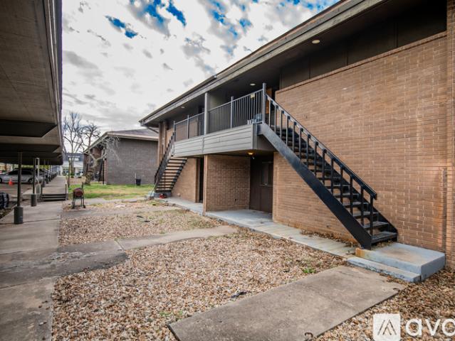 1 BR, 1 BA Apartment 331 S 7th St, Unit 331, Rogers, AR 72756