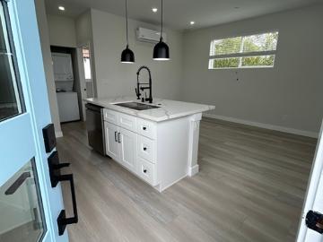 1 BR, 1 BA Apartment 3330 B St, Unit 3330, San Diego, CA 92102