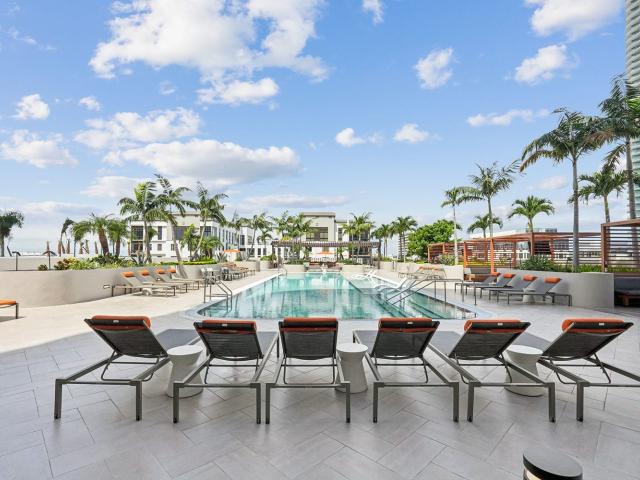 1 BR, 1 BA Apartment 334 2nd Avenue South Unit 1010, Saint Petersburg, FL 33701
