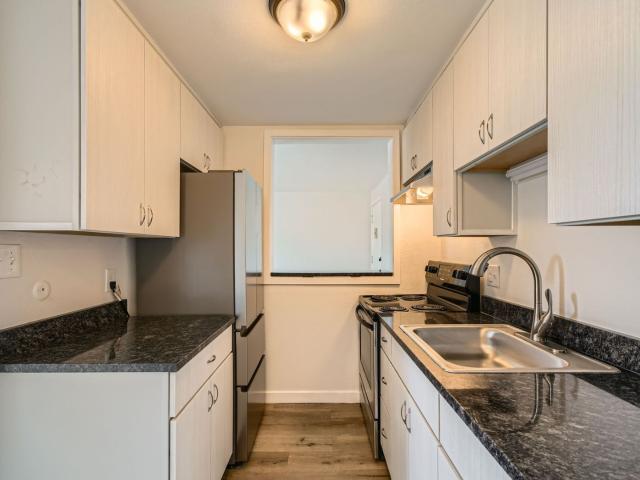 1 BR, 1 BA Apartment 3377 S Clarkson St, Englewood, CO 80113