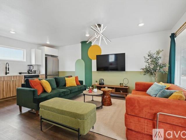 1 BR, 1 BA Apartment 4416 San Jacinto St, Unit 101, Dallas, TX 75204