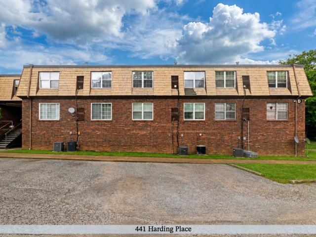 1 BR, 1 BA Apartment 441 Harding Pl, Nashville, TN 37211