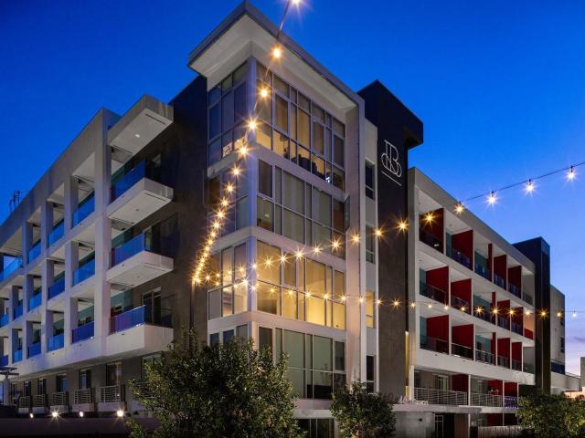 1 BR, 1 BA Apartment 442 W Ocean Boulevard Unit 109, Long Beach, CA 90802