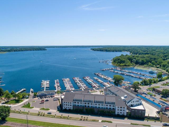 1 BR, 1 BA Apartment 4495 Lake Ave S Unit 409, Saint Paul, MN 55110