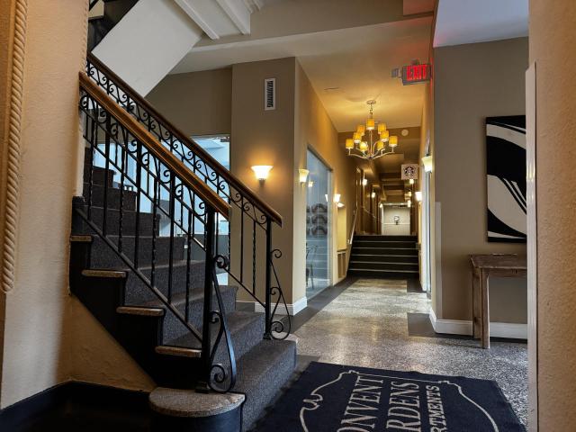 1 BR, 1 BA Apartment 4497 Pershing Avenue Unit 709, Saint Louis, MO 63108