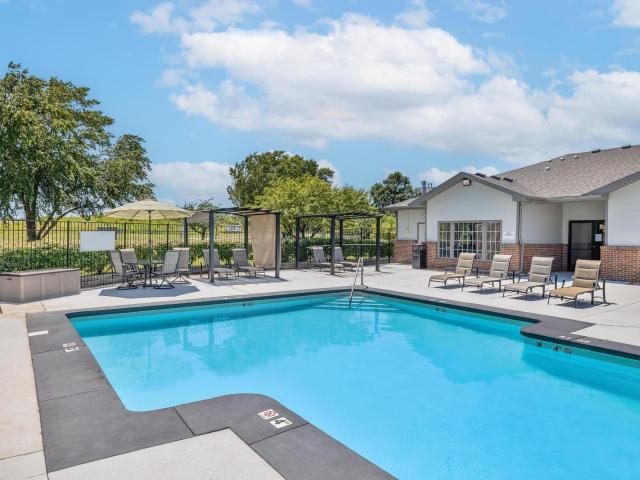 1 BR, 1 BA Apartment 4500 Overland Drive Unit C107, Lawrence, KS 66049