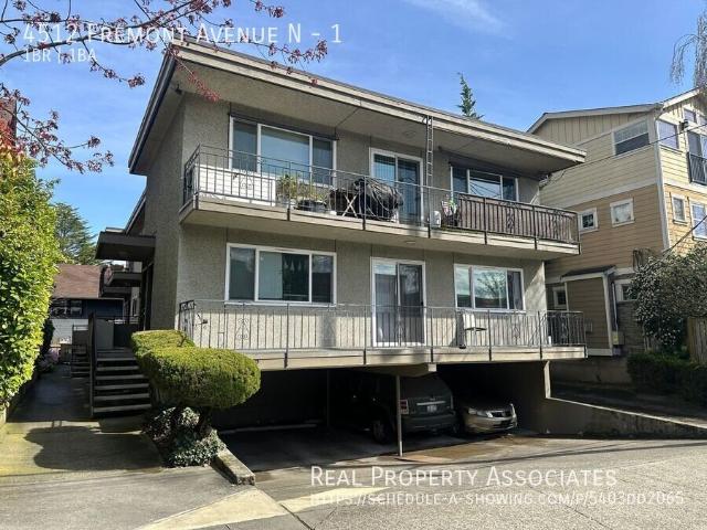 1 BR, 1 BA Apartment 4512 Fremont Avenue N, Seattle, WA 98103