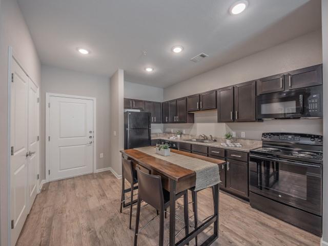 1 BR, 1 BA Apartment 4520 Ambassador Way Unit 215, Balch Springs, TX 75180