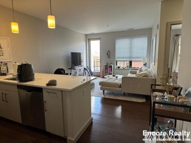 1 BR, 1 BA Apartment 45 Marion St, Unit 611, Brookline, MA 02446