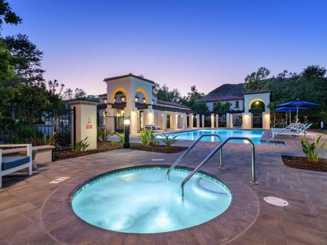 1 BR, 1 BA Apartment 45 Rincon Dr #104A Unit 13054, Camarillo, CA 93012