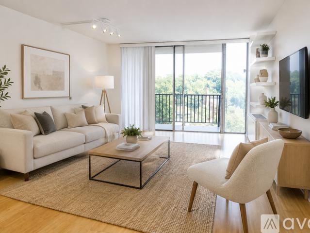 1 BR, 1 BA Apartment 4600 South Four Mile Run Drive, Unit 819, Arlington, VA 22204