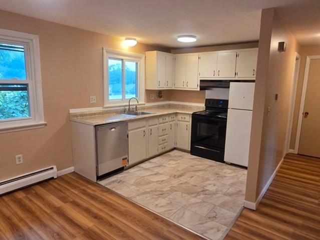 1 BR, 1 BA Apartment 460 Woodbridge Street, Unit 36, Manchester, CT 06042
