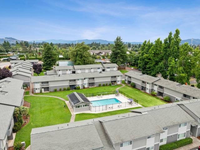 1 BR, 1 BA Apartment 460 Lindale Drive Unit 032, Springfield, OR 97477