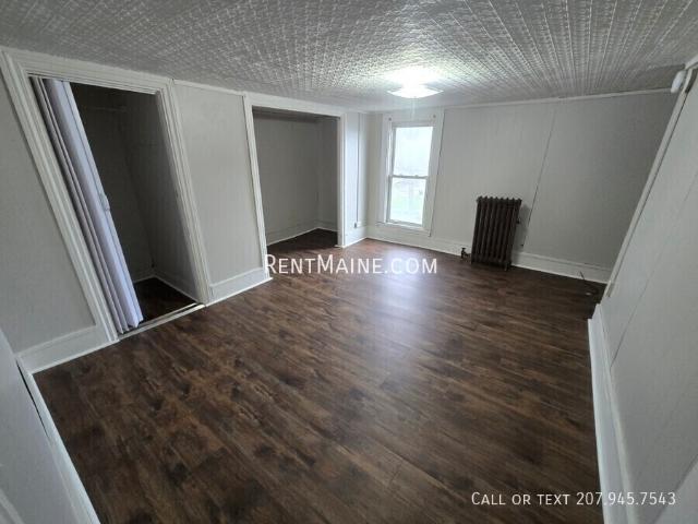 1 BR, 1 BA Apartment 46 Second St, Bangor, ME 04401