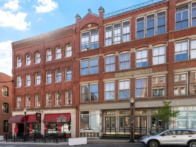 1 BR, 1 BA Apartment 46 Washington St, Haverhill, MA 01832