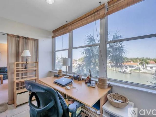 1 BR, 1 BA Apartment 4725 Cove Cir, Unit 308, St. Petersburg, FL 33708