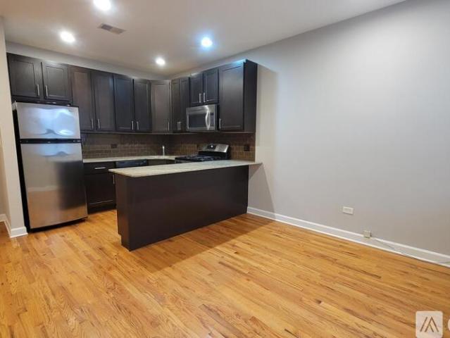 1 BR, 1 BA Apartment 4759 N Maplewood Ave, Unit A, Chicago, IL 60625