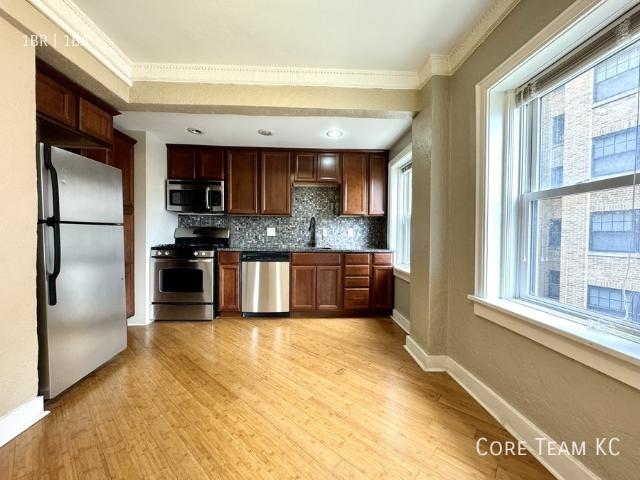 1 BR, 1 BA Apartment 4804 Jefferson St, Kansas City, MO 64112