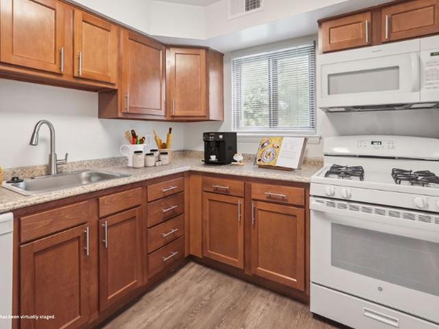 1 BR, 1 BA Apartment 4808 Hamilton Ave 2D Unit 002D, Baltimore, MD 21206