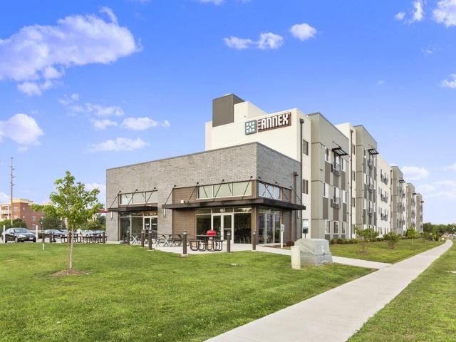 1 BR, 1 BA Apartment 482 Marion Road Unit Entire Unit Priced By Bed, Oshkosh, WI 54901