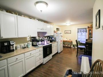 1 BR, 1 BA Apartment 48 Elm St. Apt Bangor, ME 04401