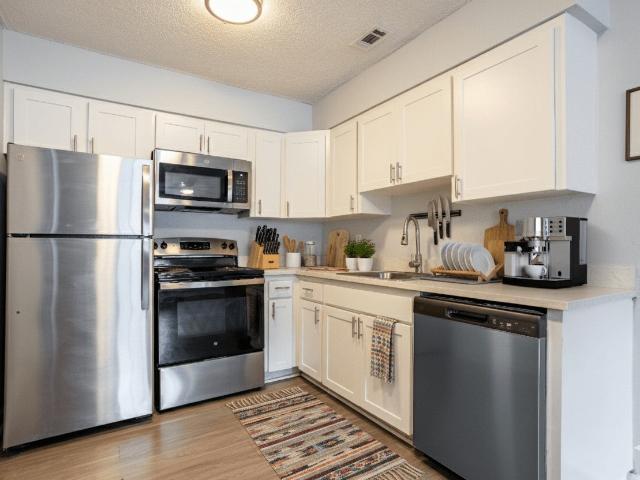 1 BR, 1 BA Apartment 4900 N MacDill Ave Unit A35, Tampa, FL 33614