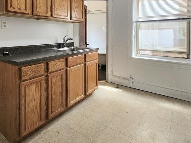 1 BR, 1 BA Apartment 4901 W Cullom Ave, Chicago, IL 60641
