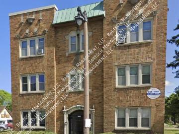 1 BR, 1 BA Apartment 4904 W. Vliet St Milwaukee, WI 53208